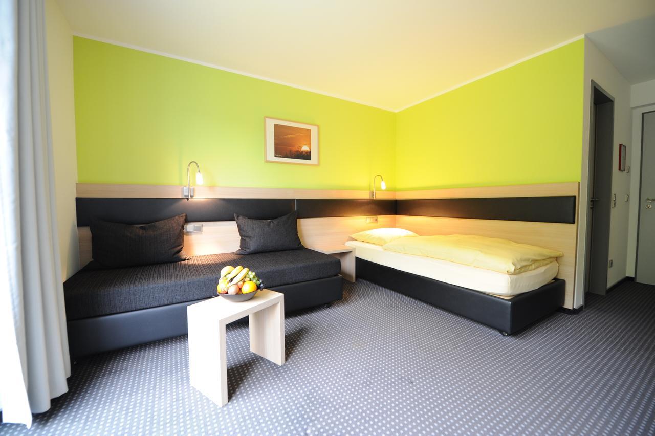 Hotel Und Kongresszentrum Wanderath Baar Szoba fotó